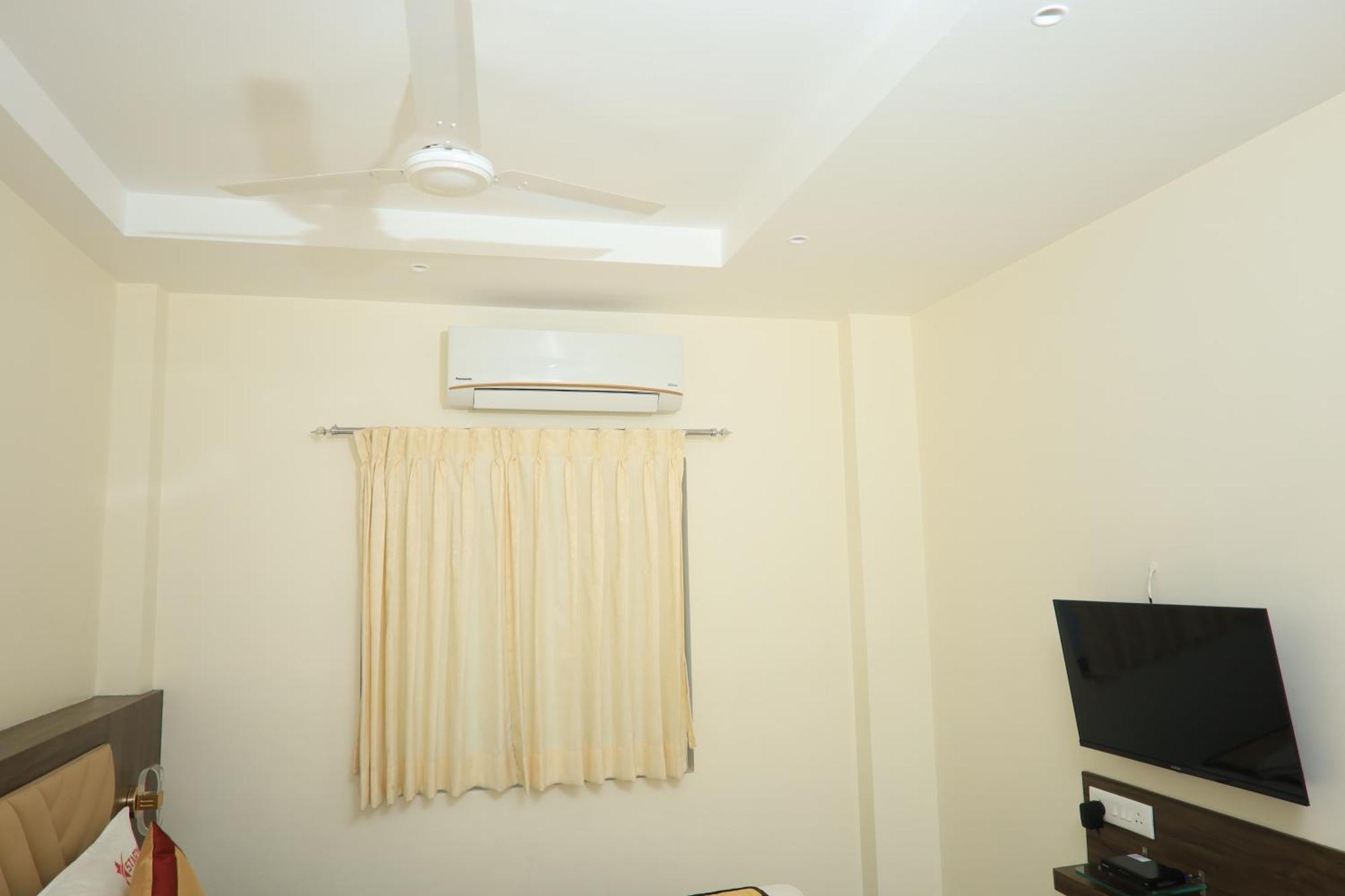 ラーマナータプラム Starwin Residencyヴィラ エクステリア 写真